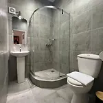 Syntagma Artist 2br 8g * אתונה