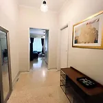 Syntagma Artist 2br 8g דירה