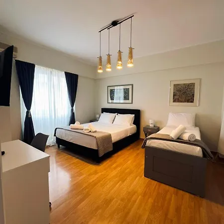 Syntagma Artist 2br 8g דירה *